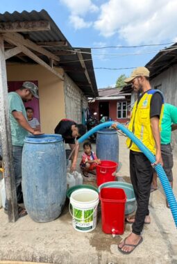 BWS Maluku perkuat penanganan kekeringan di Bula, gandeng BPBPK salurkan puluhan ribu liter air bersih