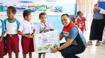 Bantu Seragam dan Perlengkapan Sekolah, Pertamina Patra Niaga Hadirkan SESAMA di Doromena