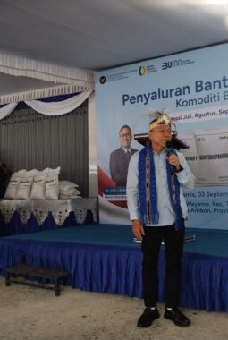 Zulkifli Hasan Pastikan Stok Pangan Aman, Distribusi Bantuan Beras di Ambon Dipercepat